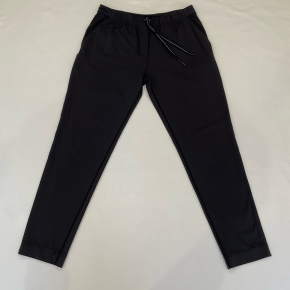 Lululemon Tapered-Leg Mid-Rise Pants 7/8 Length Luxtreme Black - Picture 11 of 16